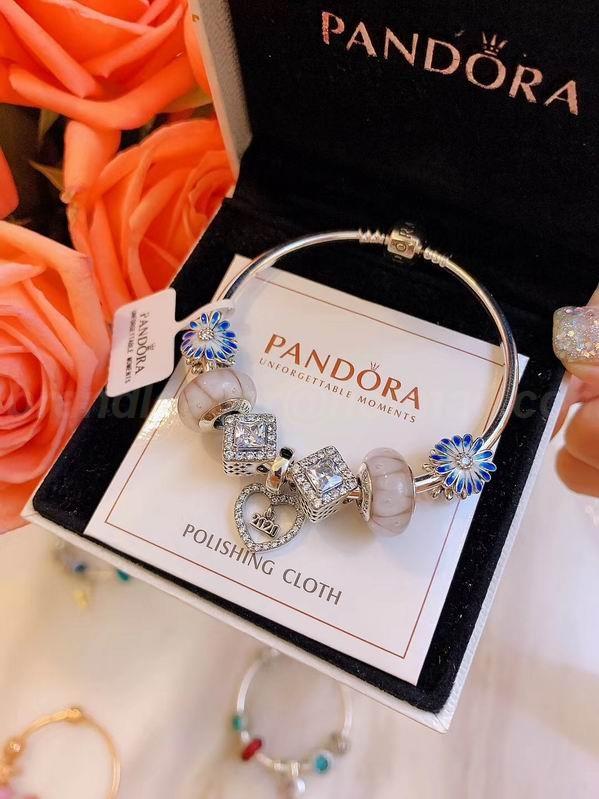 Pandora Bracelets 819